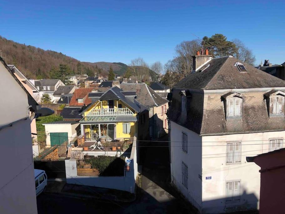 Joli Appartement Avec Terrasse Et Jardin - Vue Sur Montagne Bagneres-de-Bigorre Exterior photo